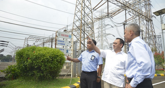 Menteri ESDM meninjau ketersediaan pasokan listrik