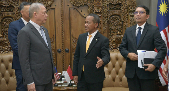 Bilateral Meeting Menteri ESDM dengan Wakil Perdana Menteri Malaysia di Kantor ESDM Jakarta, Jumat (6/9)