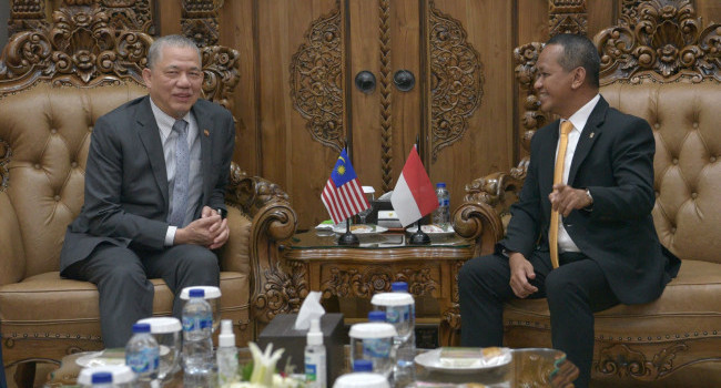 Bilateral Meeting Menteri ESDM dengan Wakil Perdana Menteri Malaysia di Kantor ESDM Jakarta, Jumat (6/9)