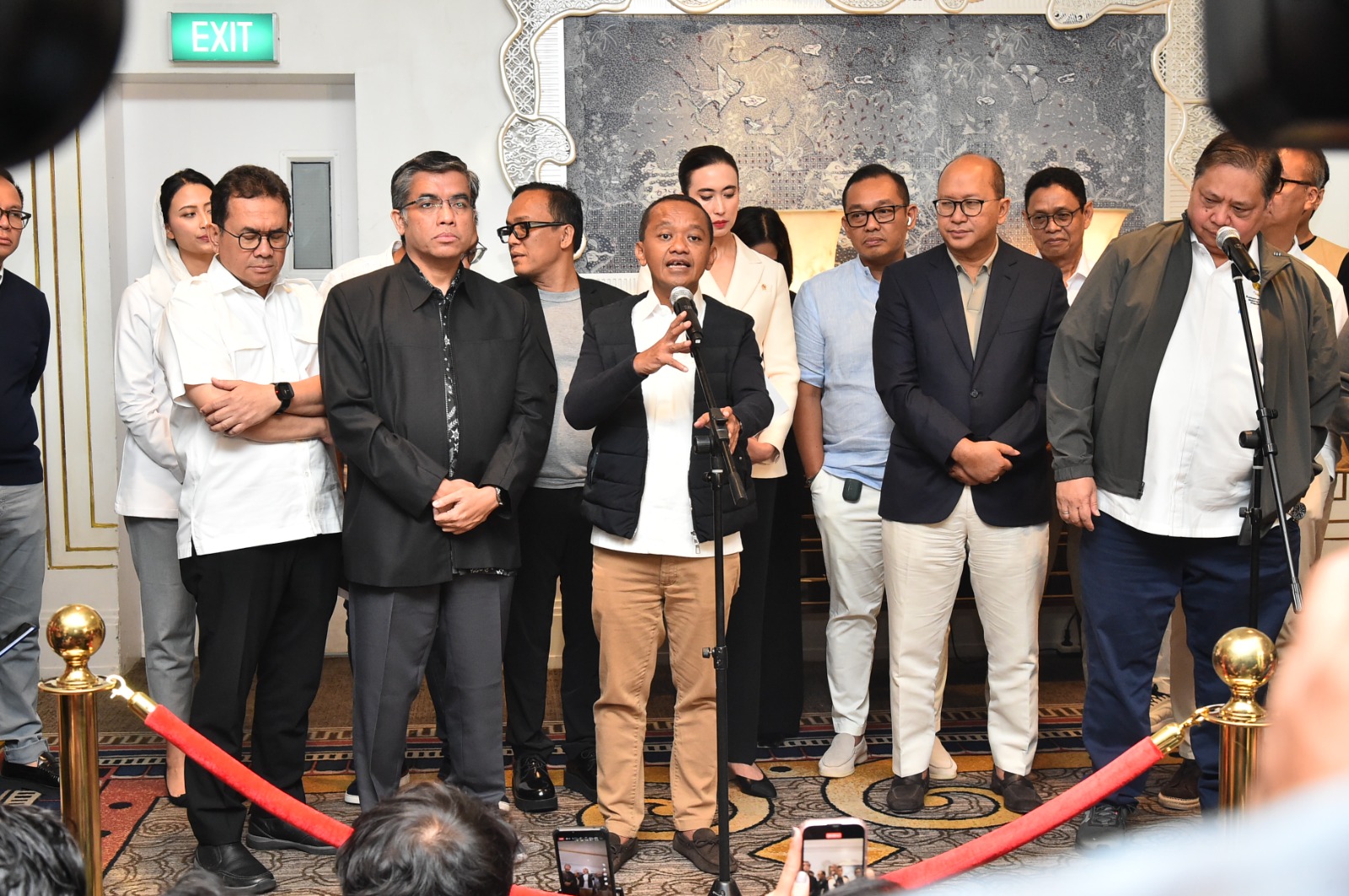 Menteri dan Wamen ESDM Menghadiri Rapat Koordinasi Terbatas Kemenko Bidang Perekonomian di Jakarta, Minggu (3/10) 