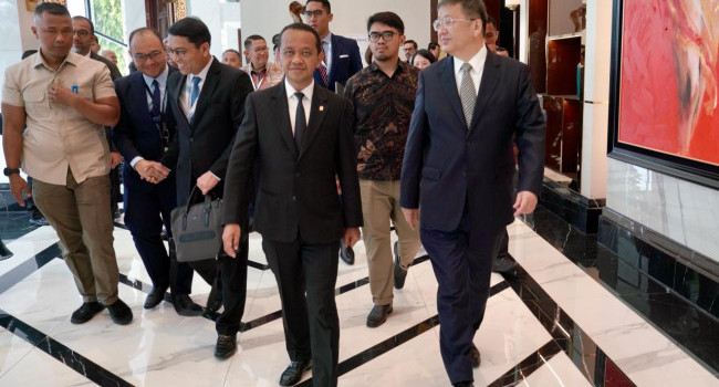 Menteri ESDM bersama Aministrator of National Energy Administration (NEA) China menghadiri Indonesia - China Energy Forum (ICEF) 2024 di Bali, Selasa (3/9)