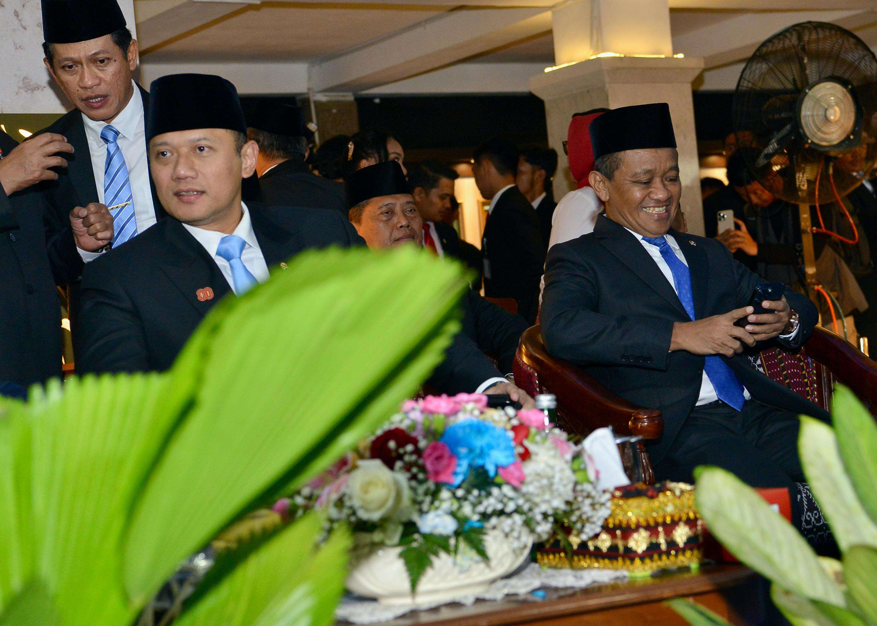 Menteri ESDM Menghadiri Renungan Suci di TMP Kalibata. Minggu (17/8)