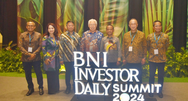 Menteri ESDM saat menjadi Pembicara pada BNI Investor Daily Summit 2024, Senin (9/10)