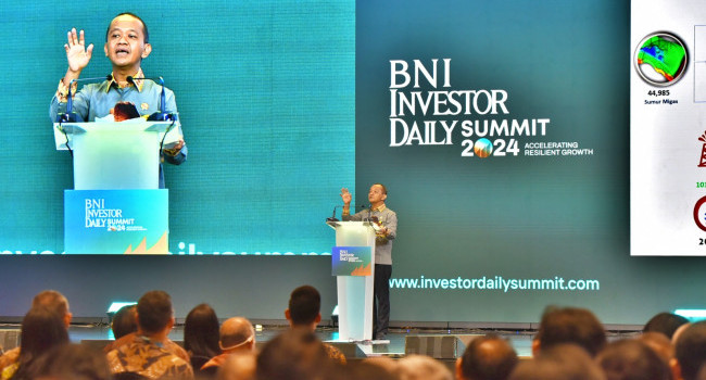 Menteri ESDM saat menjadi Pembicara pada BNI Investor Daily Summit 2024, Senin (9/10)