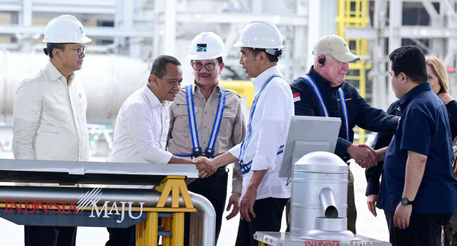 Presiden Joko Widodo Didampingi Menteri ESDM Meresmikan Smelter Single Line Terbesar di Dunia, Gresik (23/9)