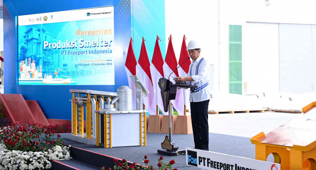 Presiden Joko Widodo Didampingi Menteri ESDM Meresmikan Smelter Single Line Terbesar di Dunia, Gresik (23/9)