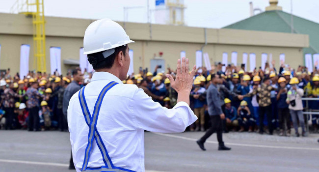 Presiden Joko Widodo Didampingi Menteri ESDM Meresmikan Smelter Single Line Terbesar di Dunia, Gresik (23/9)