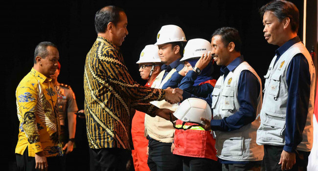 Presiden RI Joko Widodo Menghadiri Malam Puncak Hari Jadi Pertambangan dan Energi Ke-79 (Penghargaan Subroto 2024) di Grand Ballroom Kempinski Jakarta, Senin (14/10)