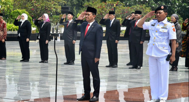 Tabung Bunga dan Renungan Bersama Peringatan Hari Jadi Pertambangan dan Energi Ke-79 di TMP Kalibata, Sabtu 28 September 2024