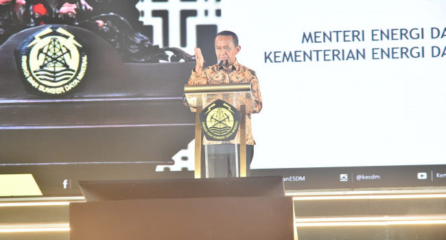 Tatap Muka Menteri ESDM dengan Pegawai di Lingkungan Direktorat Jenderal Mineral dan Batubara, Jakarta, Rabu (25/9)