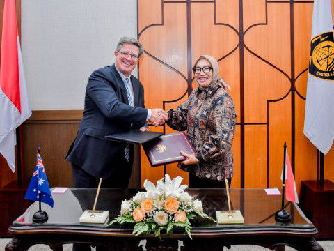 Kementerian ESDM dan Departemen Energi Australia Gelar Pertemuan Bilateral Bahas Kerja Sama Transisi Energi di Jakarta (3/7)