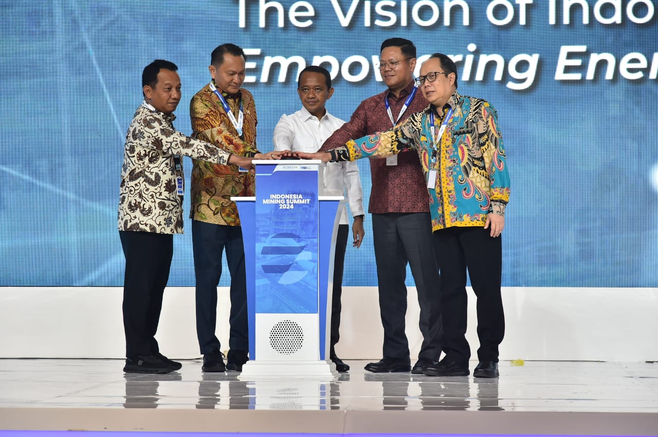 Menteri ESDM Bahlil Lahadalia Membuka Indonesia Mining Sumit 2024, Rabu (4/12)