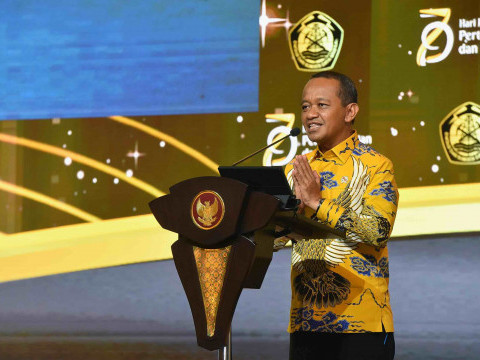 Presiden RI Joko Widodo Menghadiri Malam Puncak Hari Jadi Pertambangan dan Energi Ke-79 (Penghargaan Subroto 2024) di Grand Ballroom Kempinski Jakarta, Senin (14/10)