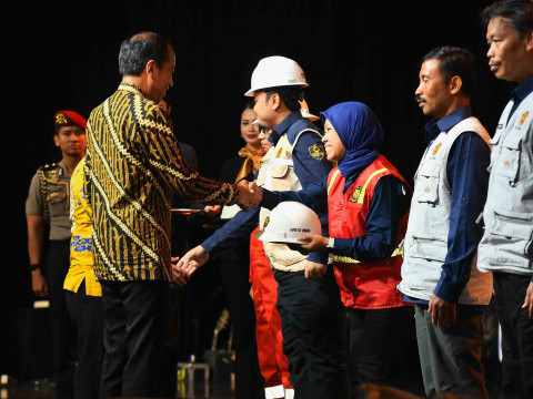 Presiden RI Joko Widodo Menghadiri Malam Puncak Hari Jadi Pertambangan dan Energi Ke-79 (Penghargaan Subroto 2024) di Grand Ballroom Kempinski Jakarta, Senin (14/10)