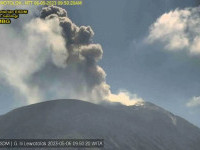 Aktivitas Vulkanik Menurun, Status Gunungapi Ili Lewotolok Turun ke Level Waspada