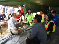 Beri Semangat Tim ESDM Siaga Bencana Sulawesi Tengah, Arcandra: Jaga Kesehatan