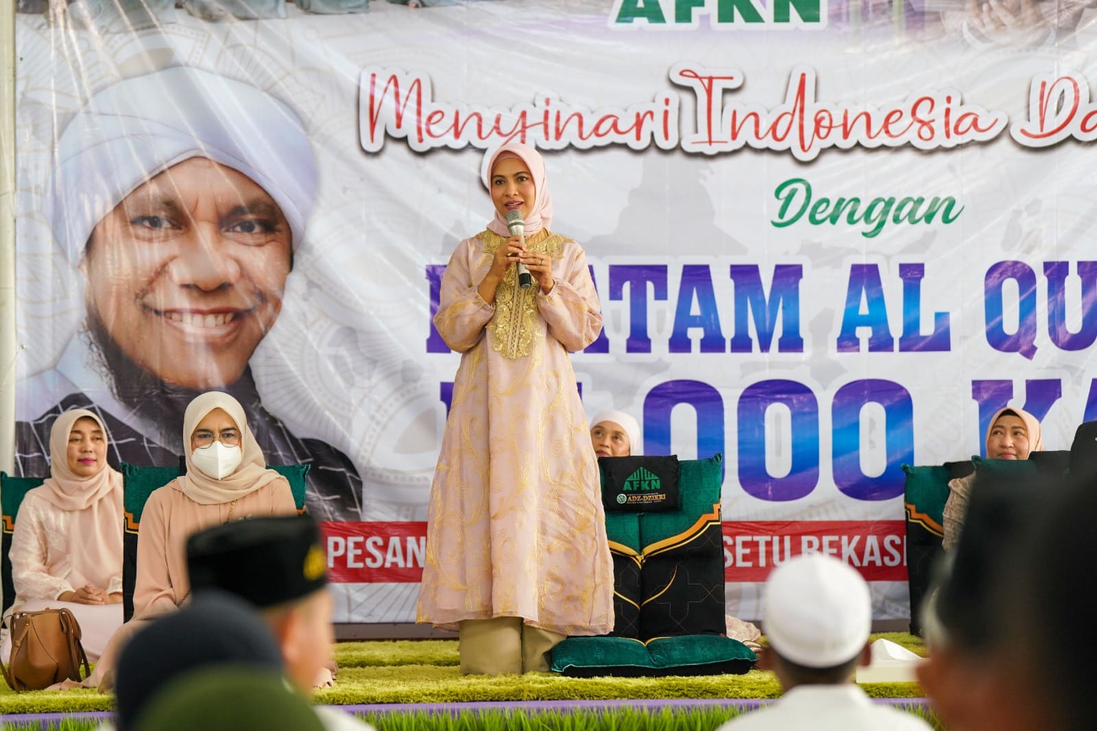 Hangatnya Ramadan, DWP Kementerian ESDM Berbagi Kasih untuk Santri Pondok Pesantren