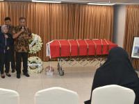 Kementerian ESDM Berduka, Suasana Pilu Warnai Pelepasan Jenazah Inayah Dewi ke Banjarnegara