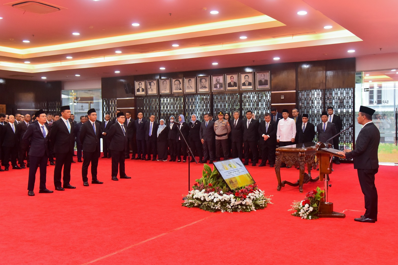 Lantik Pejabat Tinggi Madya, Menteri ESDM Minta Tambang Ilegal Ditertibkan