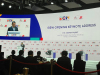 Energy Minister Calls Construction of ASEAN Power Grid Excellent Opportunity to Advance Renewables Utilization