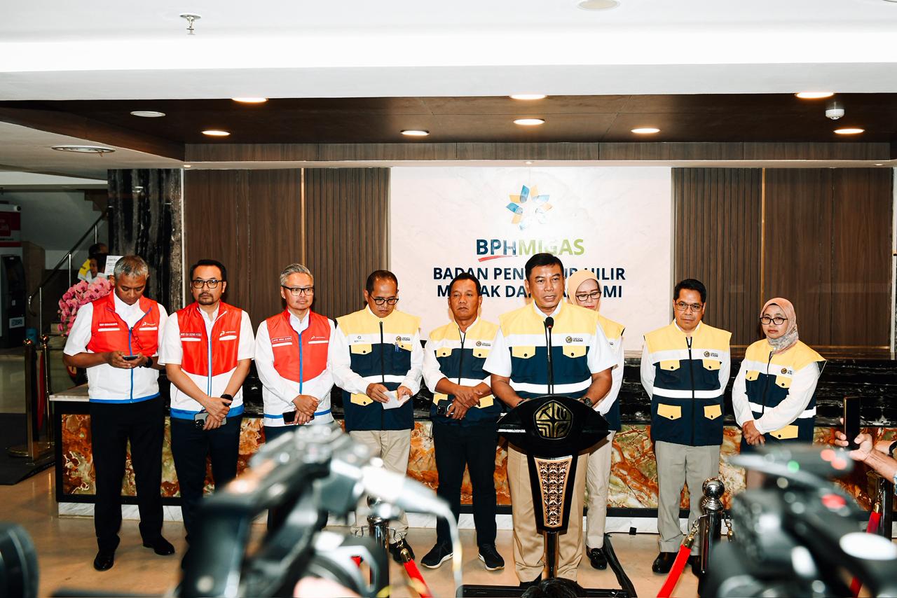 Pantau Lebih dari 20 Gunung Api, Tim Posko ESDM Sukses Mitigasi Bencana Geologi