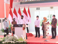 Presiden Jokowi Resmikan Instalasi PSEL Pertama Indonesia