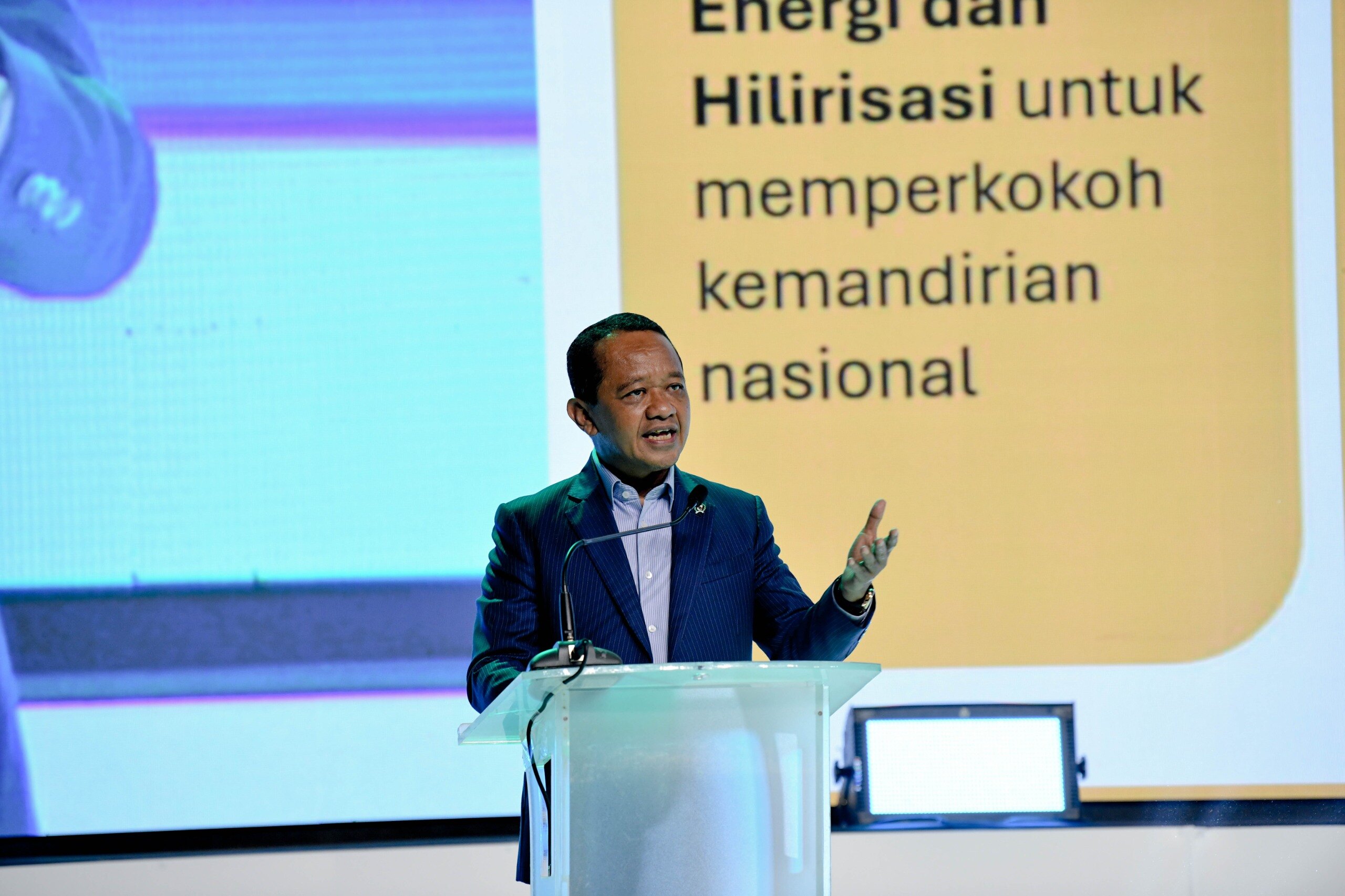 Pusat Data Butuh Tambahan 20 GW, Bahlil Siapkan Energi Bersih dan Hub Baru di Batam–Karimun–Bintan
