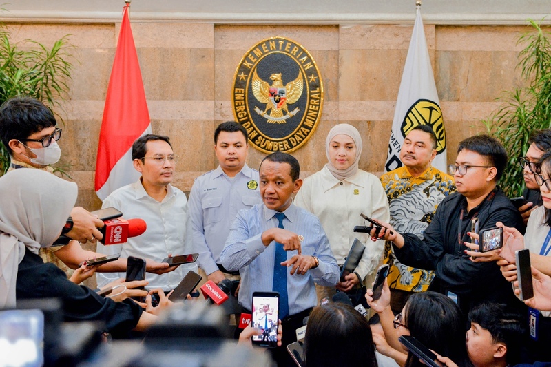 Tampung Aspirasi Pelaku Usaha, Menteri ESDM Tunda Penyesuaian Tarif PNBP Mineral