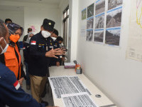 Thermal Cameras will be Added, Says Energy Minister during Inspection to Mount Semeru