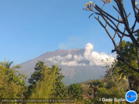 Turun Status Menjadi Waspada (Level II), PVMBG Imbau Masyarakat Sekitar Gunung Agung Tetap Berada di Zona Aman