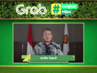 Menteri Arifin: Perlunya Ekosistem yang Masif untuk Beralih ke KBLBB