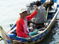 Merajut Asa Lewat Konkit Untuk Nelayan
